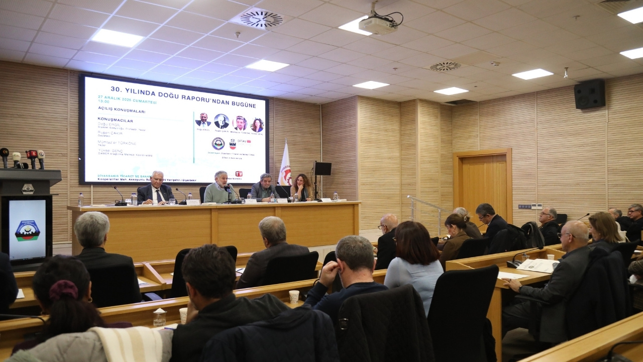 Diyarbakır’da ‘Doğu Raporu’nun 30. Yılında: Dünden Bugüne Paneli’ düzenlendi