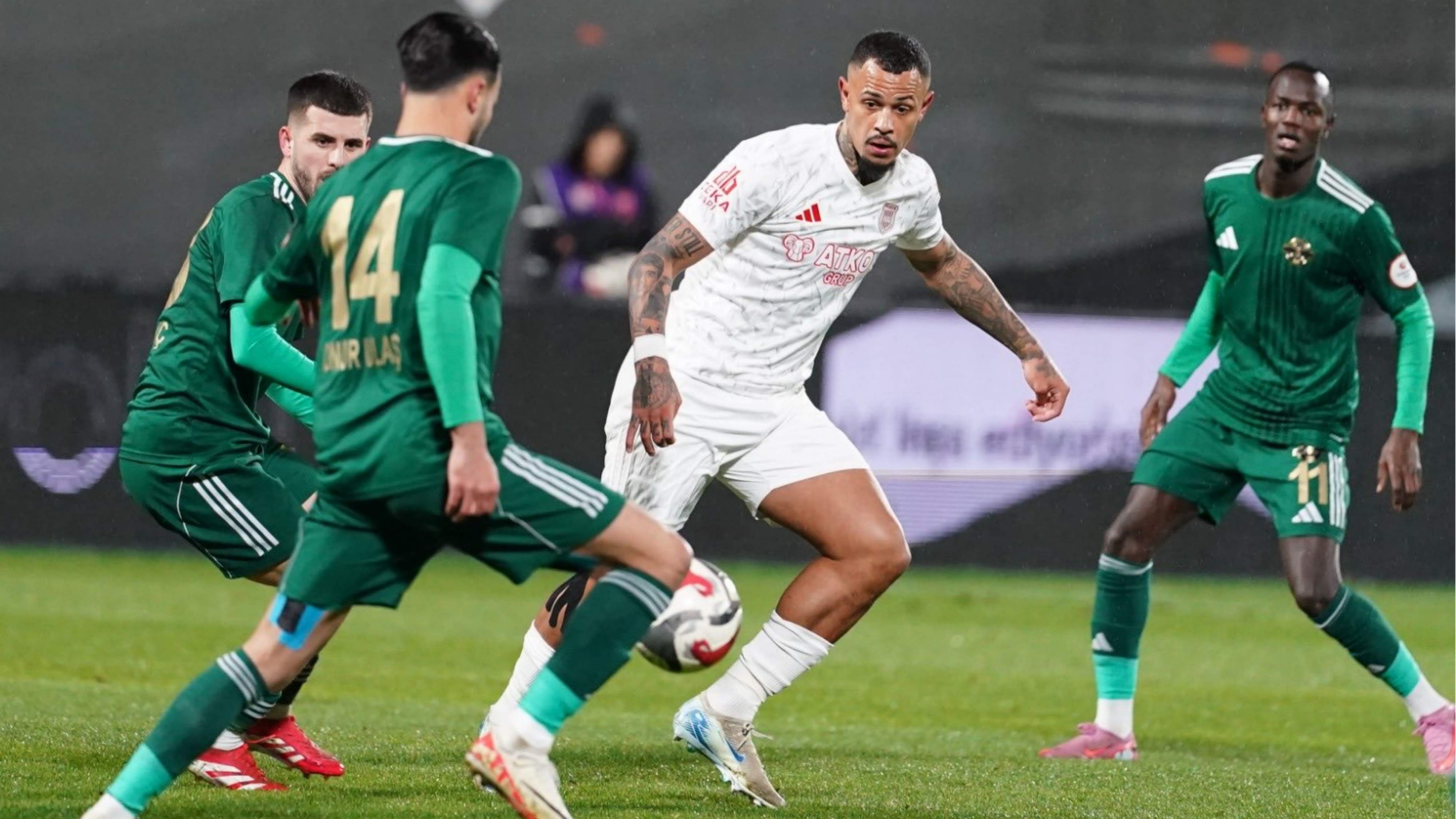 Pendik berabere kaldı: Liderlik için avantaj Amedspor’da