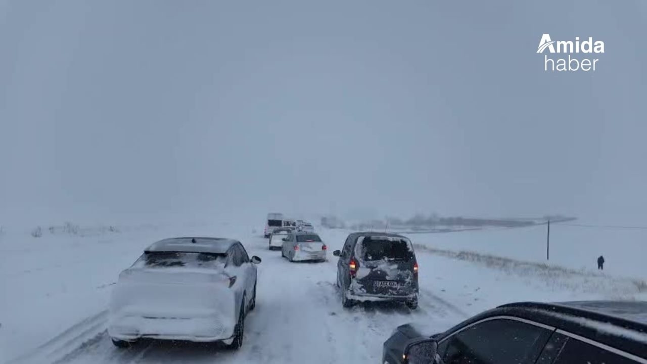 Diyarbakır’ın birçok ilçesiyle irtibatı kesildi