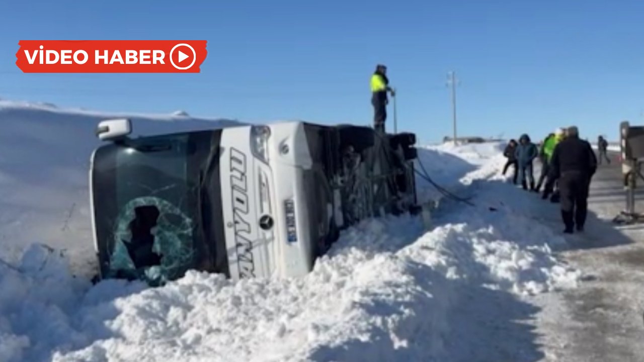 Diyarbakır’da kaygan yolda yolcu otobüsü devrildi: 6 yaralı