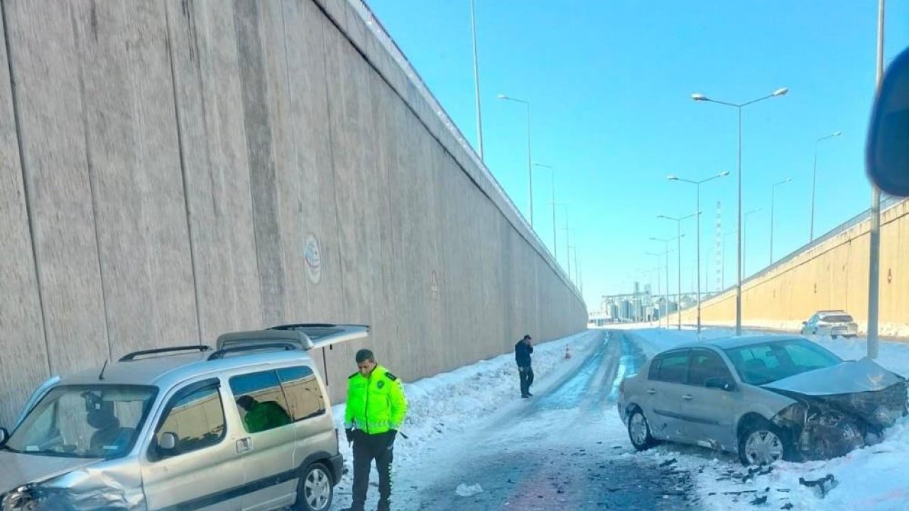 Diyarbakır'da trafik kazası: TRT Kavşağı'nda 3 yaralı