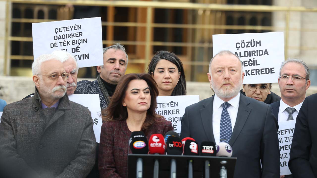 DEM Parti'den Halep açıklaması: Oradaki her kurşun bize de sıkılıyor