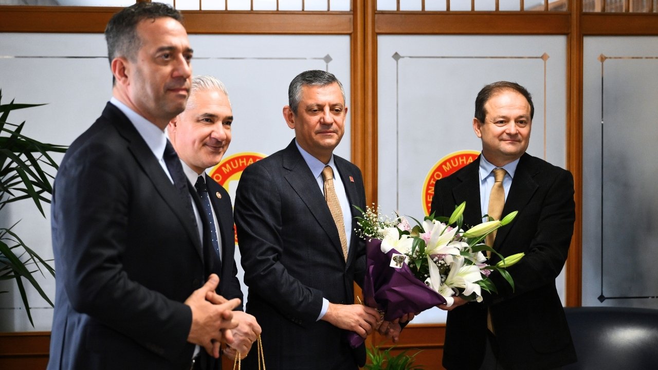 Özel'den PMD'ye ziyaret: İktidarımızda gazeteciler özgür olacak