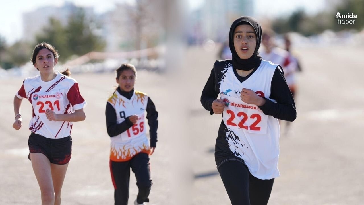 12 ilden gelen sporcular Diyarbakır’da Türkiye finali vizesi aldı