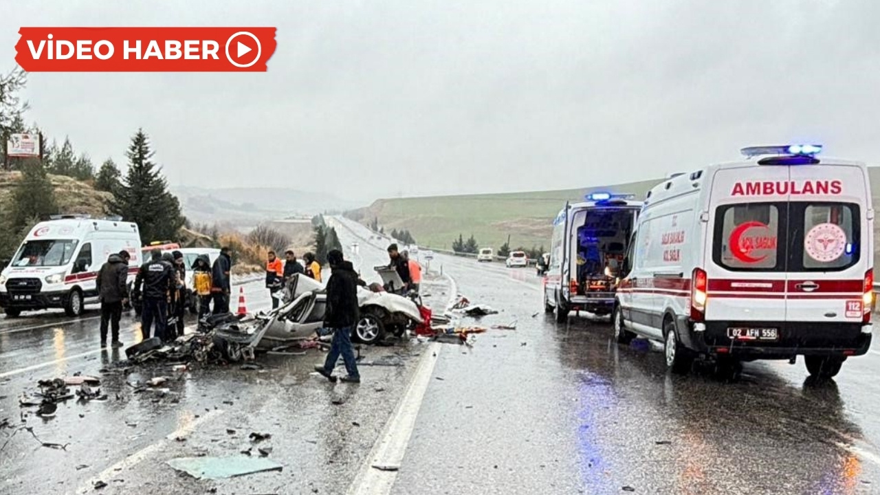 Adıyaman’da otobüs otomobili kağıt gibi ezdi: 3 ölü 1 yaralı
