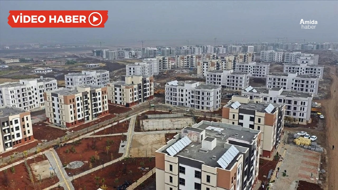 Diyarbakır’da TOKİ binası su altında kaldı