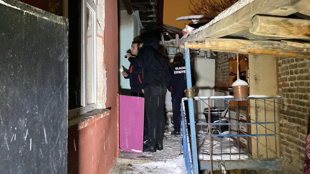 Yatalak hasta yangın kurbanı oldu