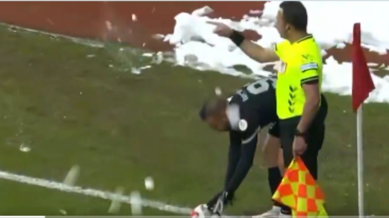 Sivasspor tribünleri eski oyuncusunu hedef aldı