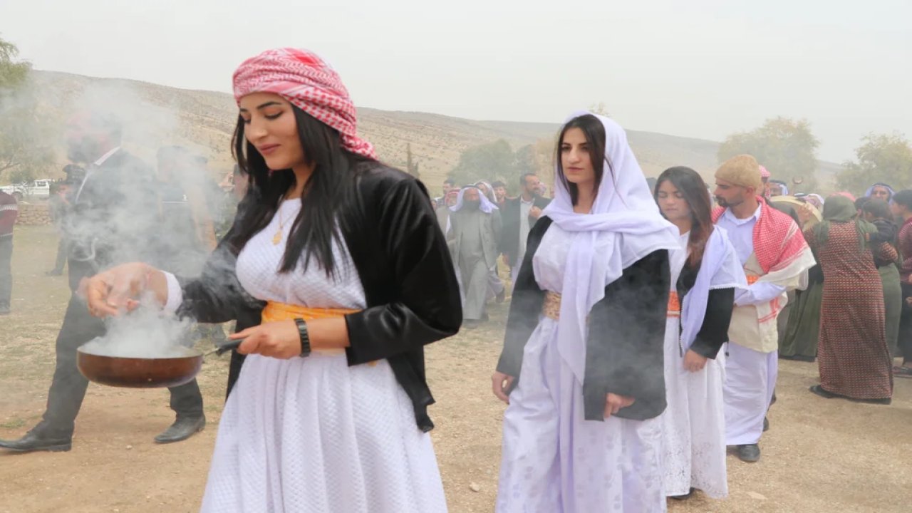 IŞİD mağduru Ezidi kadınlara aylık maaş ödenecek