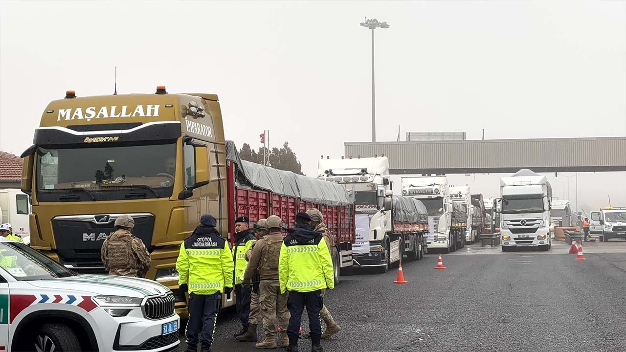 Yardım tırları Diyarbakır’a geri döndü