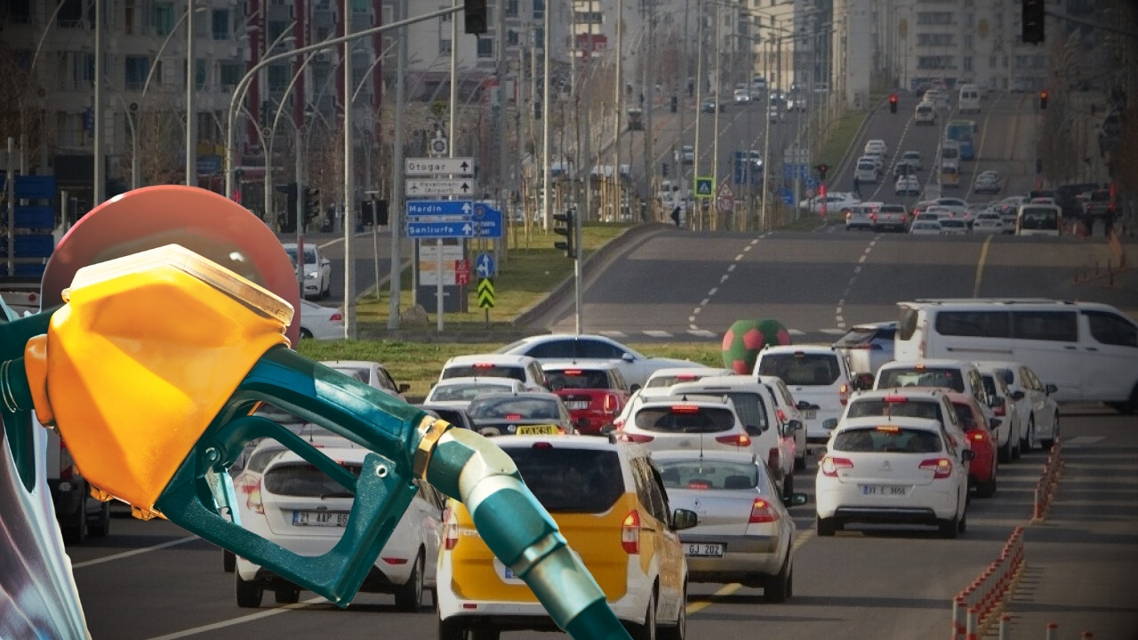 Akaryakıtta zam gaza bastı: Benzin bu gece