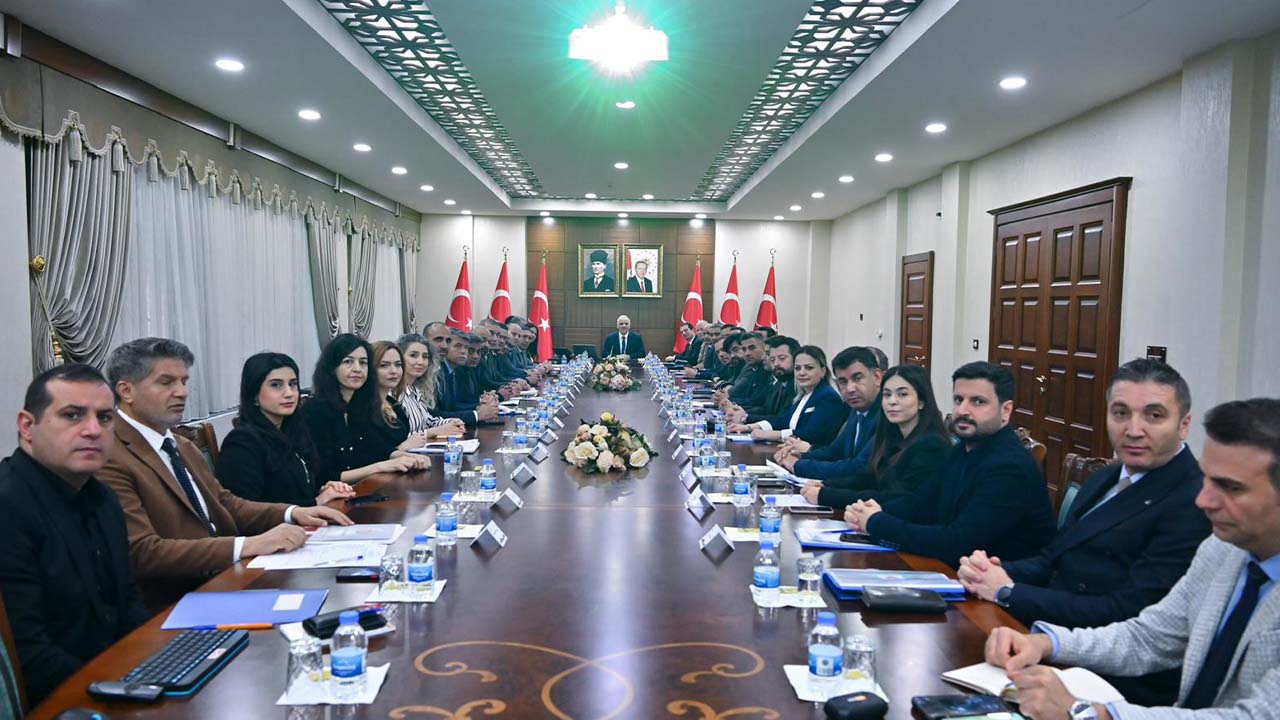 Diyarbakır’da bağımlılıkla mücadele toplantısı yapıldı