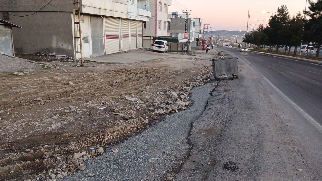 Diyarbakır’da bitmeyen kaldırım: Vatandaş tepkili