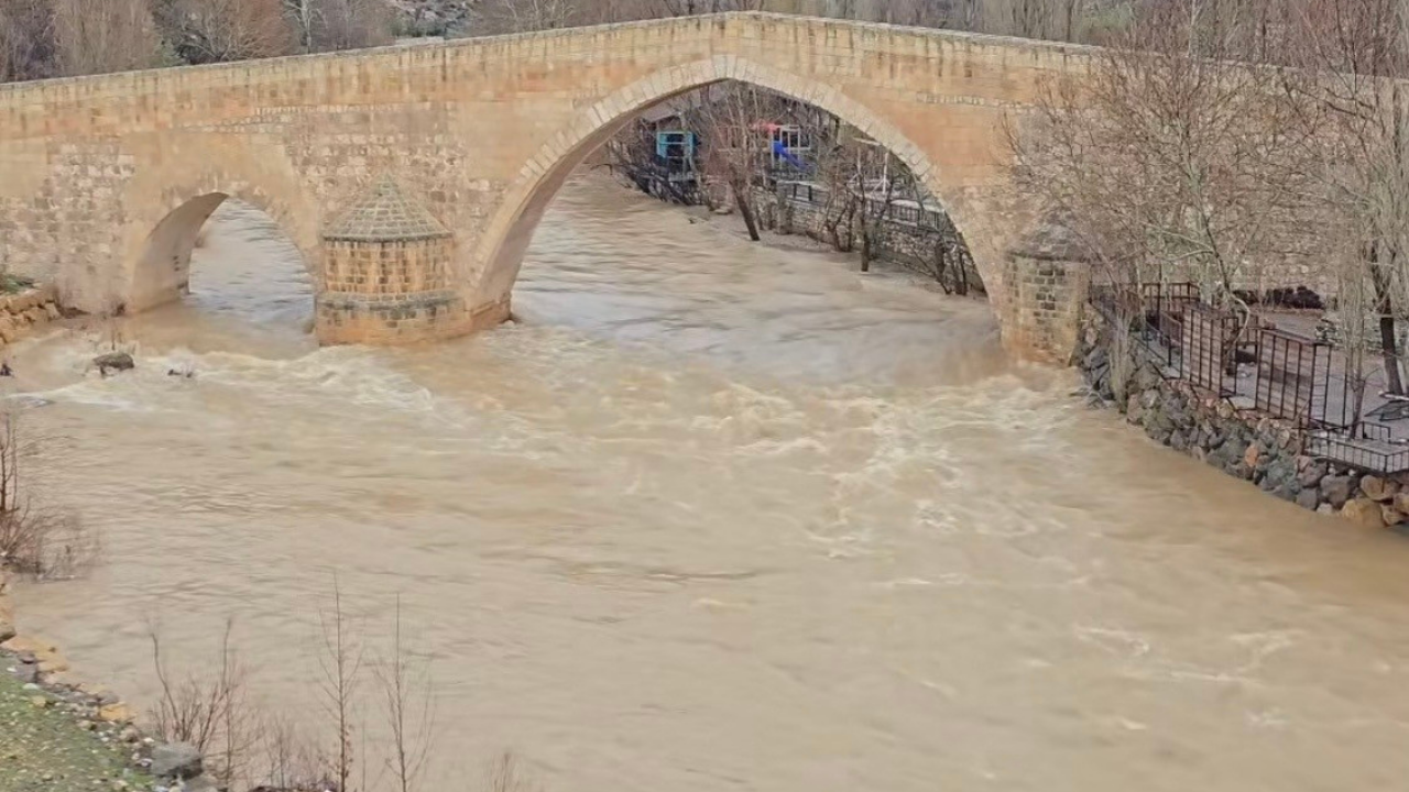 Çermik’te su seviyesi yükseldi