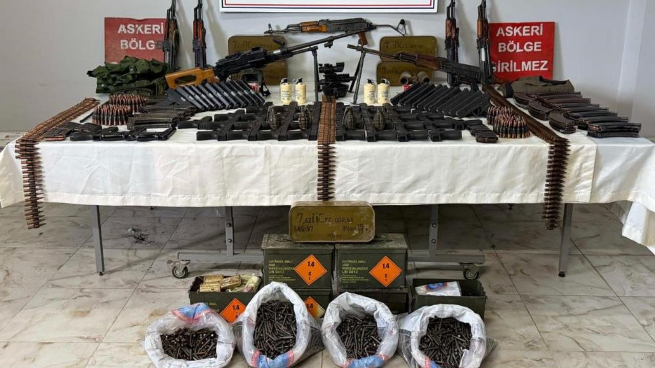 Cephanelik gibi evden çıkanlar şaşırttı: 6 tutuklama