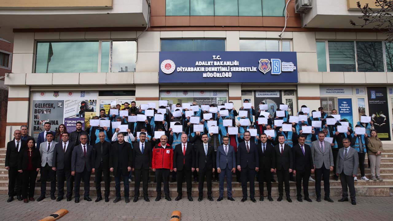 Diyarbakır'da 120 hükümlüye sertifika verildi