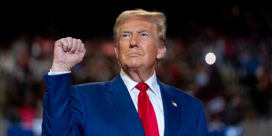 Trump tüm dünyaya uyguladığı ek tarife oranını, yüzde 15'e çıkarttı