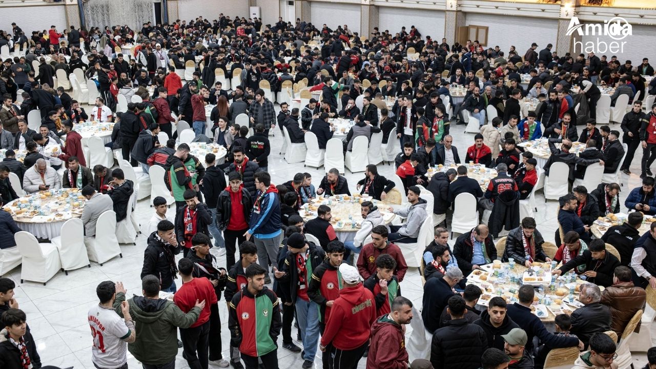 Amedspor ve Vanspor taraftarları iftar sofrasında buluştu