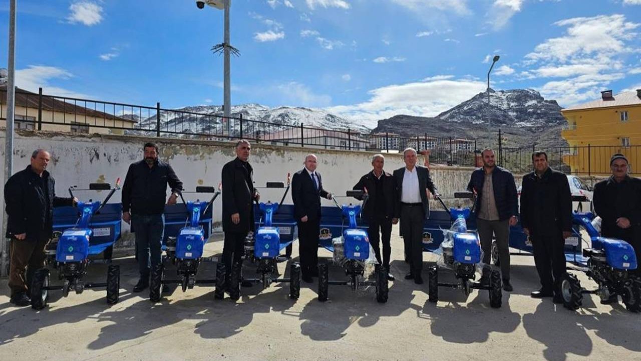 Diyarbakır’da çiftçilere ekipman desteği