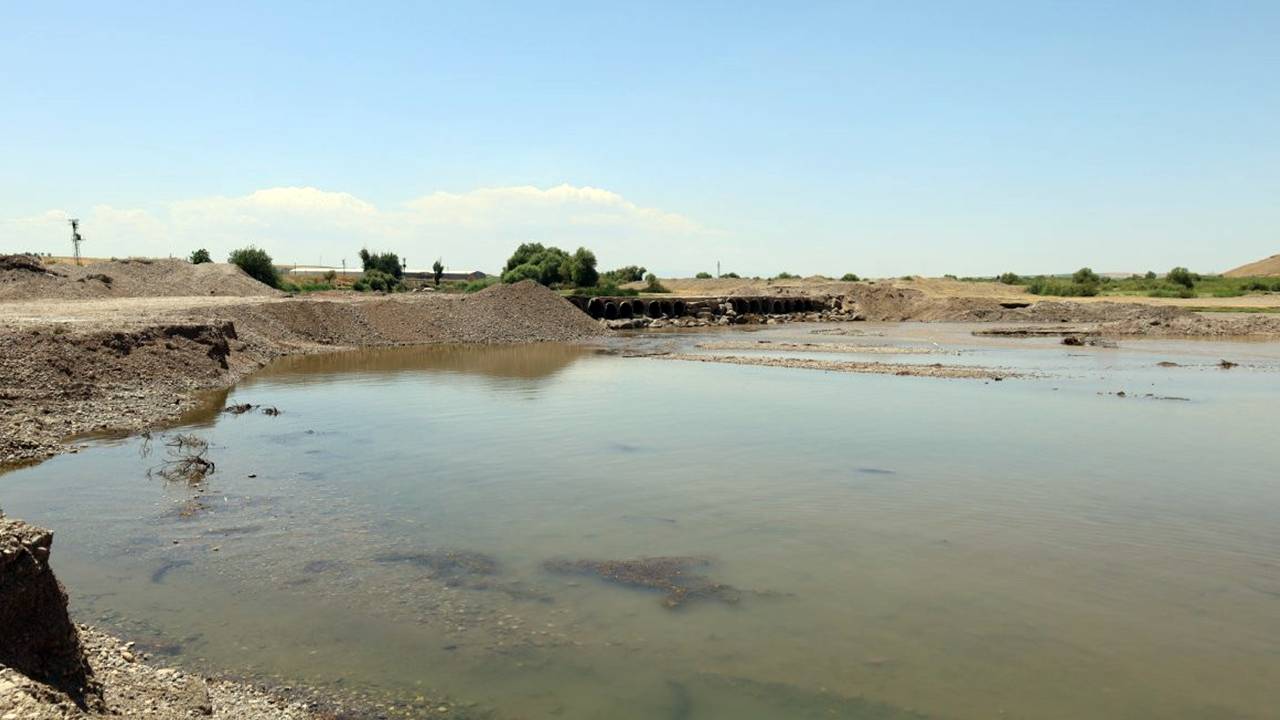 Diyarbakır'da balık avlamak isterken avlandı