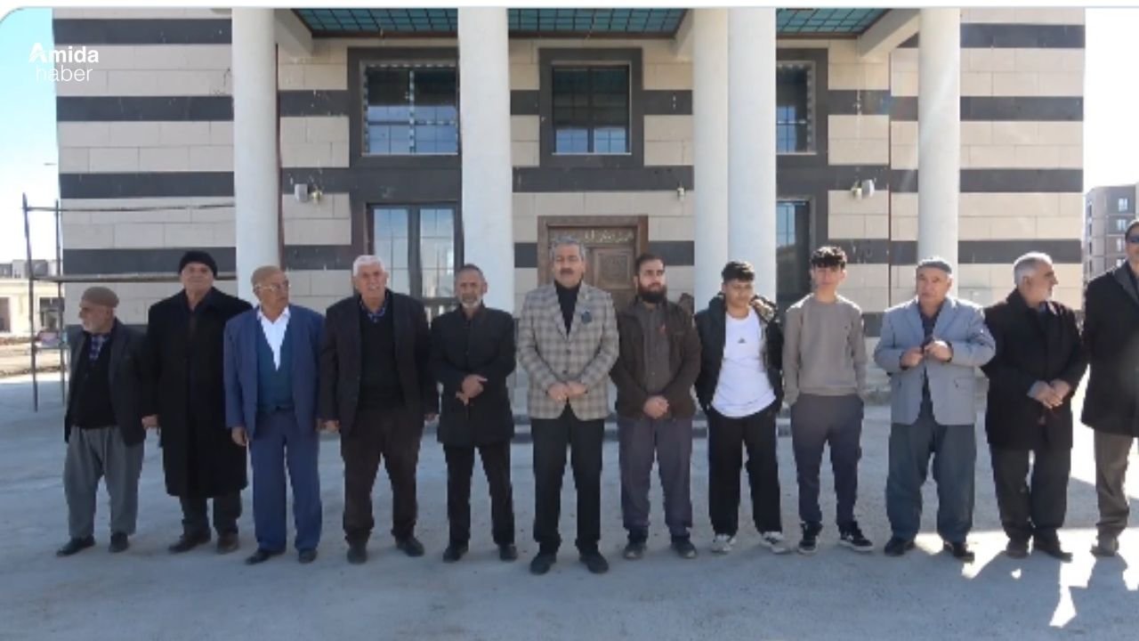 Diyarbakır Oğlaklı'da cami kapalı: HÜDA PAR'dan tepki