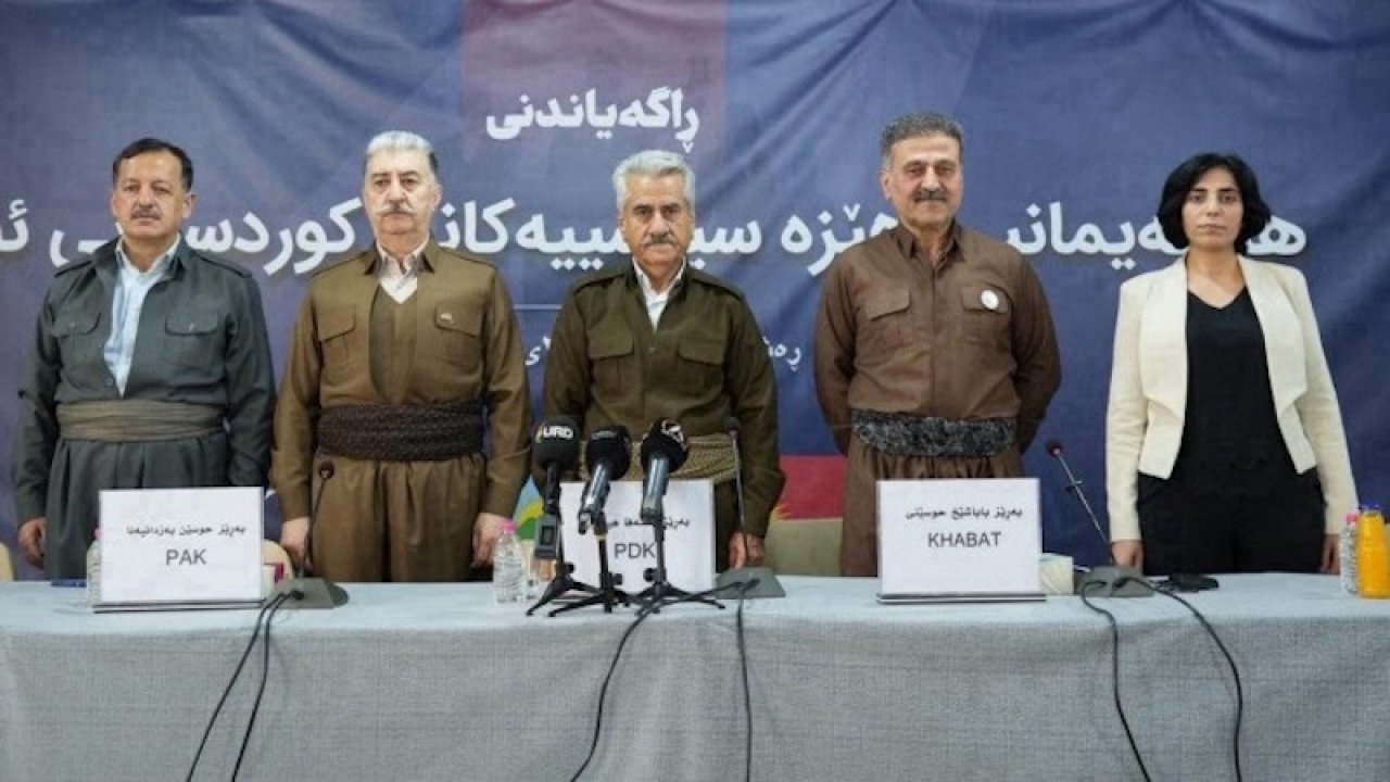 İran'da Kürt ittifakına yeni bir parti daha katıldı