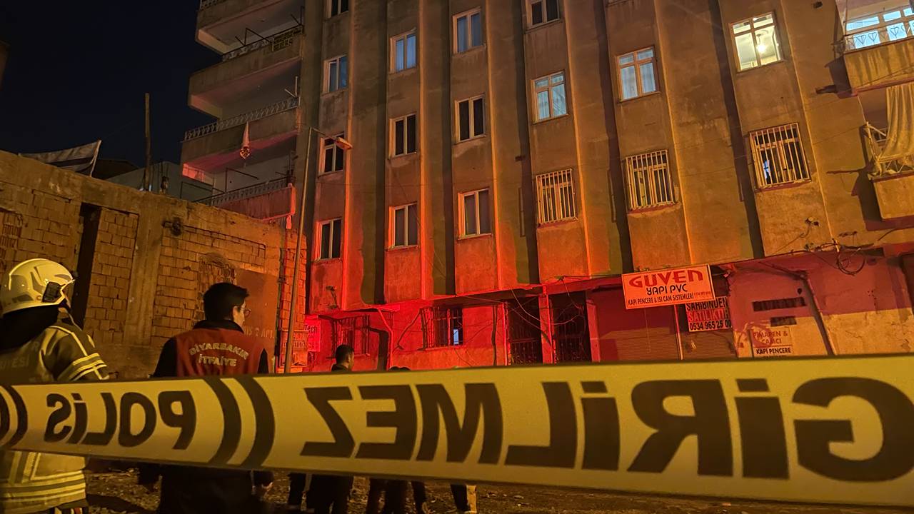 Diyarbakır'da 8 katlı bina ihbar üzerine boşaltıldı