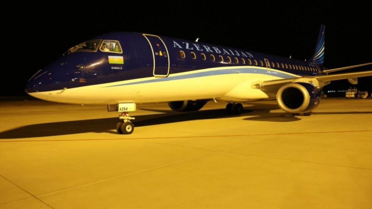 İran savaşı: Azerbaycan uçağı Iğdır’a indi