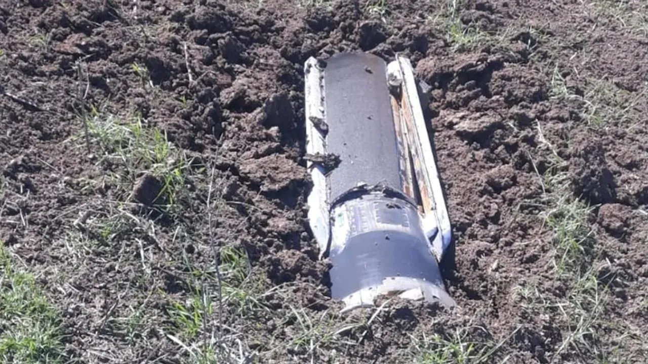 Diyarbakır'a düşen şüpheli cisim paniğe neden oldu