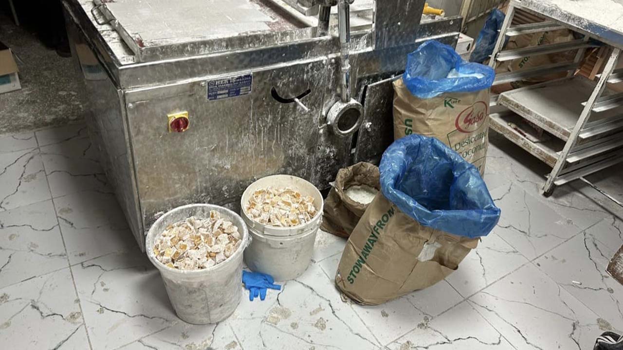 Diyarbakır’da 1 ton lokuma el konuldu