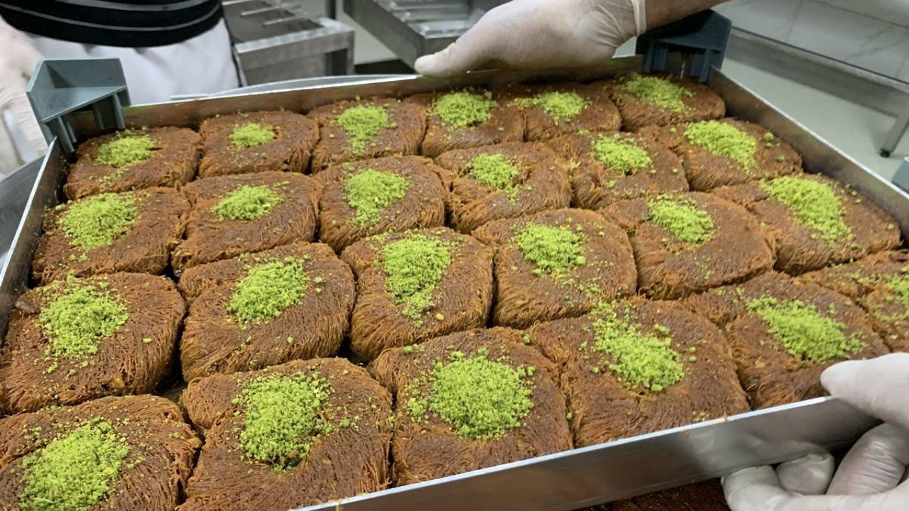 Diyarbakır kadayıfında bayram mesaisi: Kilosu bin 400 lira