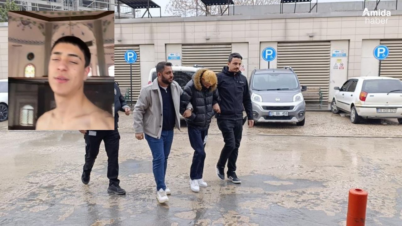 Camide çıplak şekilde şarkı söyleyen kişi tutuklandı