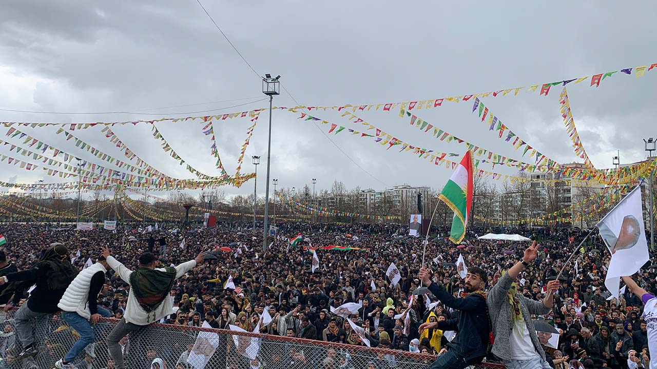 Diyarbakır Newroz'una katılan 6 kişi gözaltına alındı