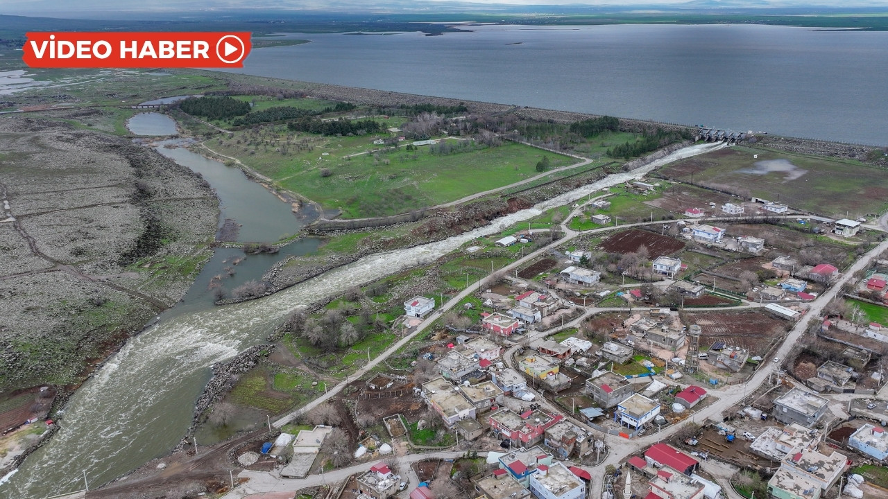 Diyarbakır’da kuruyan barajın kapakları açıldı