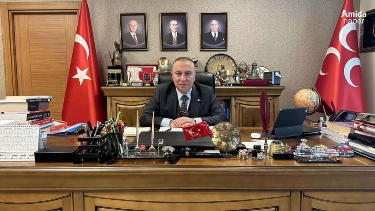 MHP'de istifa depremi