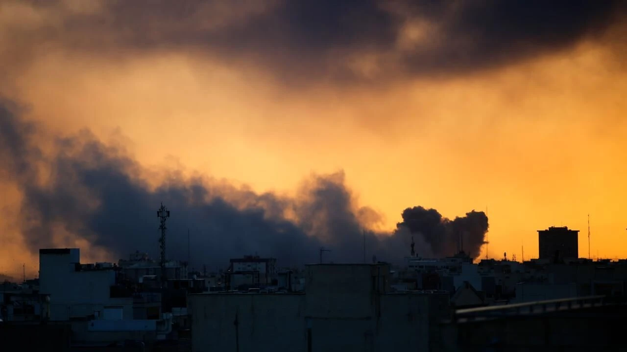 Elektrik altyapısına saldırı: Tahran karardı