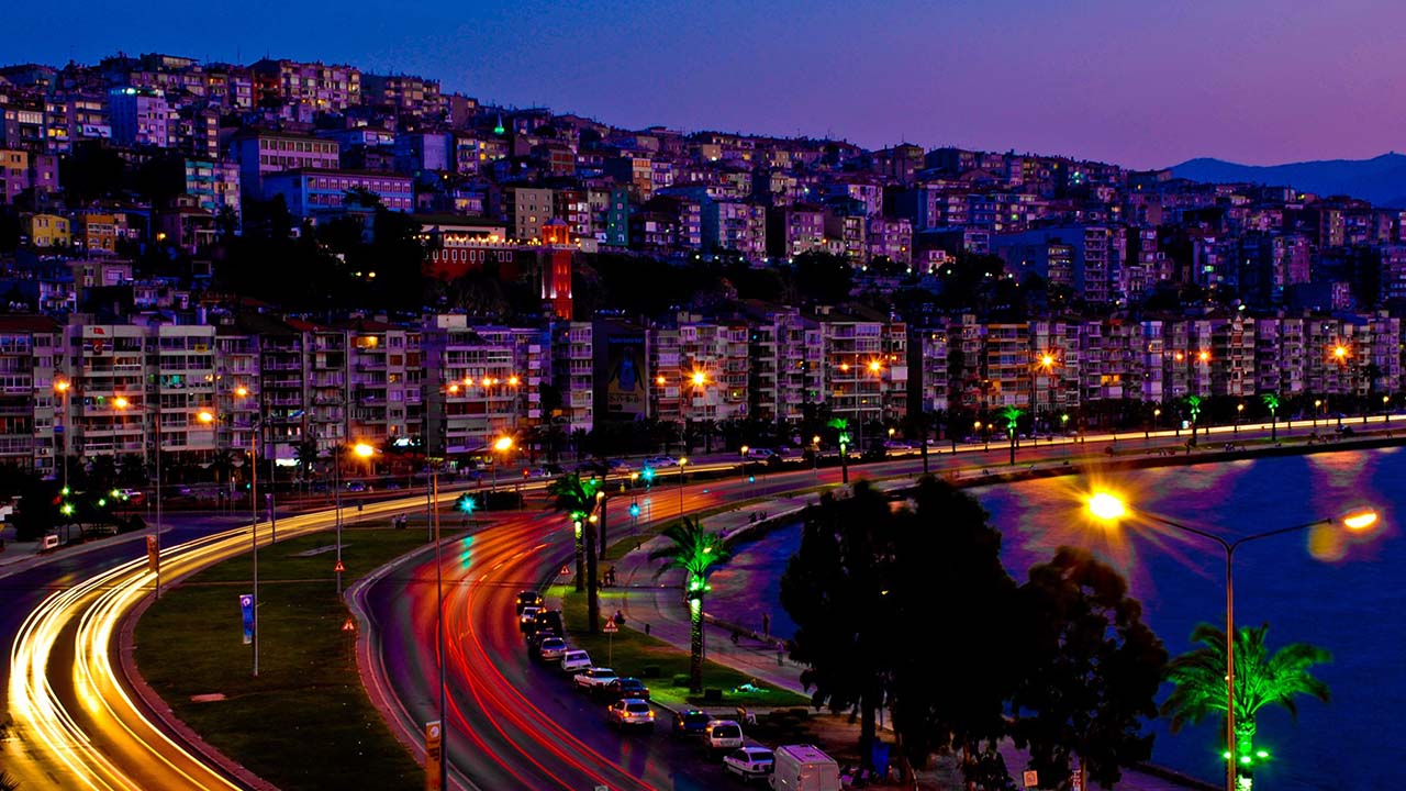 İzmir’in 15 İlçesi karanlığa bürünecek: İşte o ilçeler