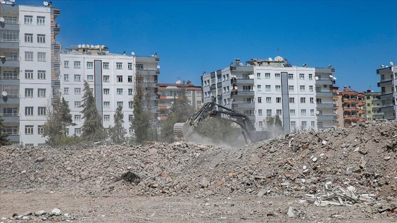 Diyarbakır’da son durum: Ağır hasarlı binaların ne kadarı yıkıldı?