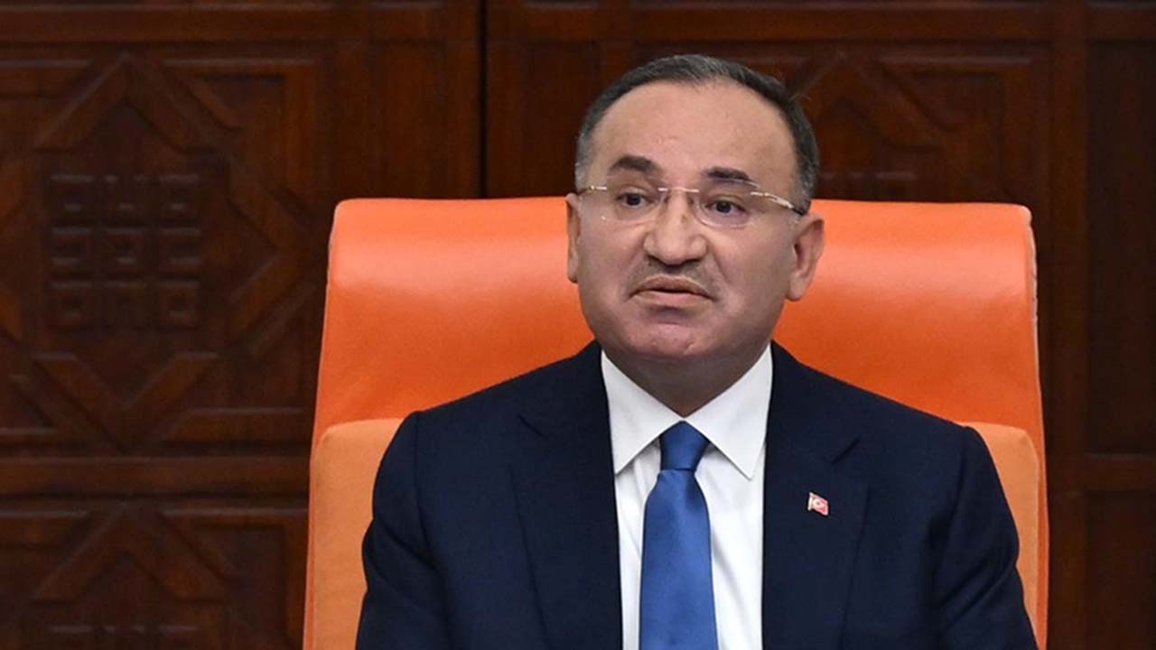 Bakan Bozdağ: Kılıçdaroğlu’nu alkışlayanlar Ahmet Kaya’yı linç etmişlerdi
