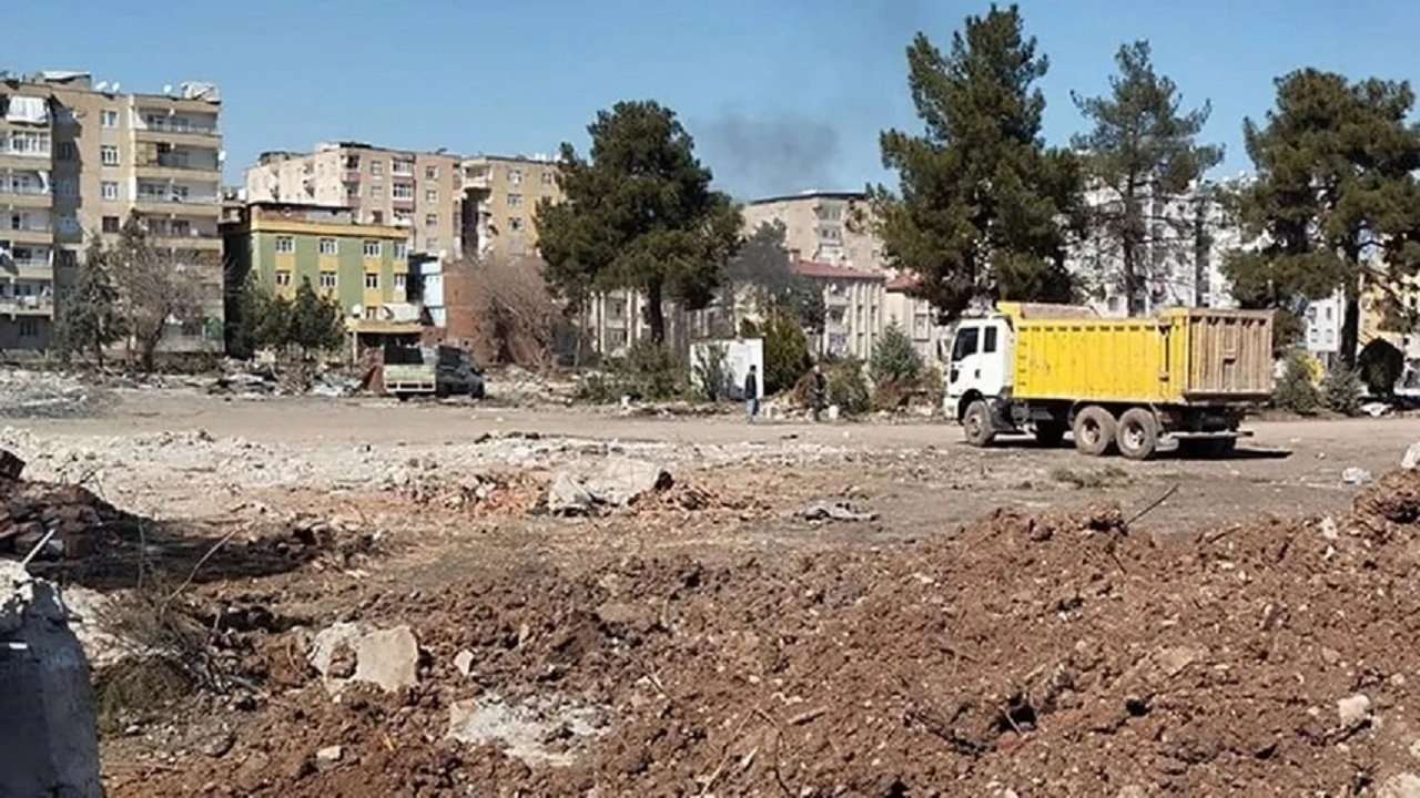 Diyarbakır’da yıkılan emniyet binasının yerine ne yapılacak?
