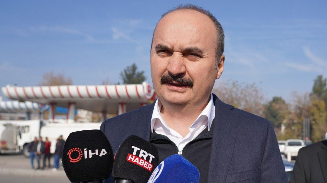 Vali hayvanlara su verdi
