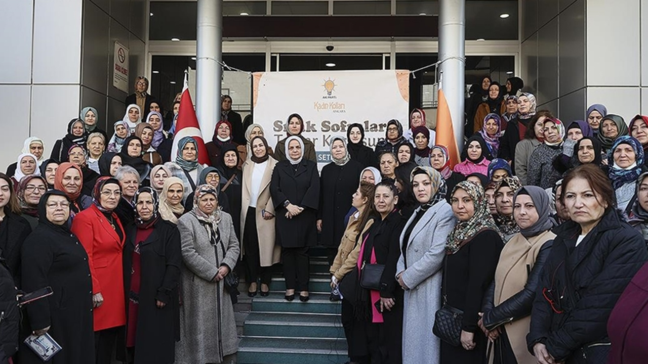 AK Partili kadınlar 8 Mart’ı kutladı