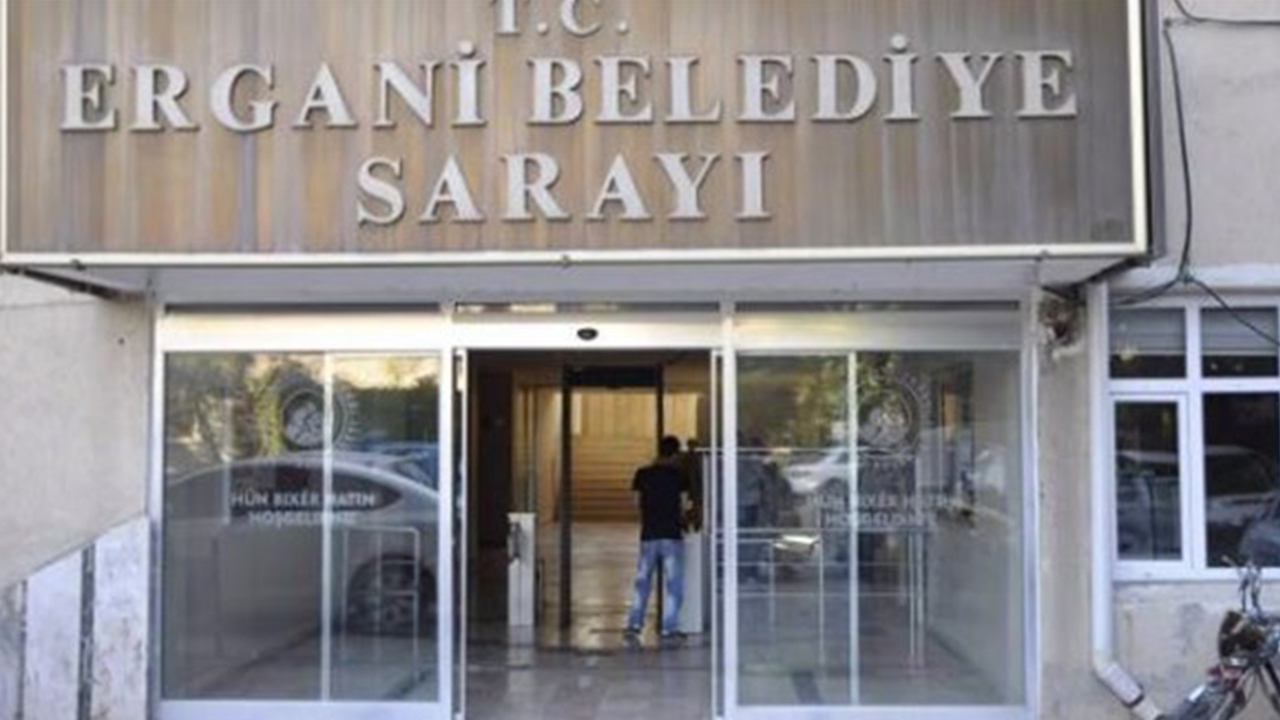 Ergani kayyumu yine arsa satıyor