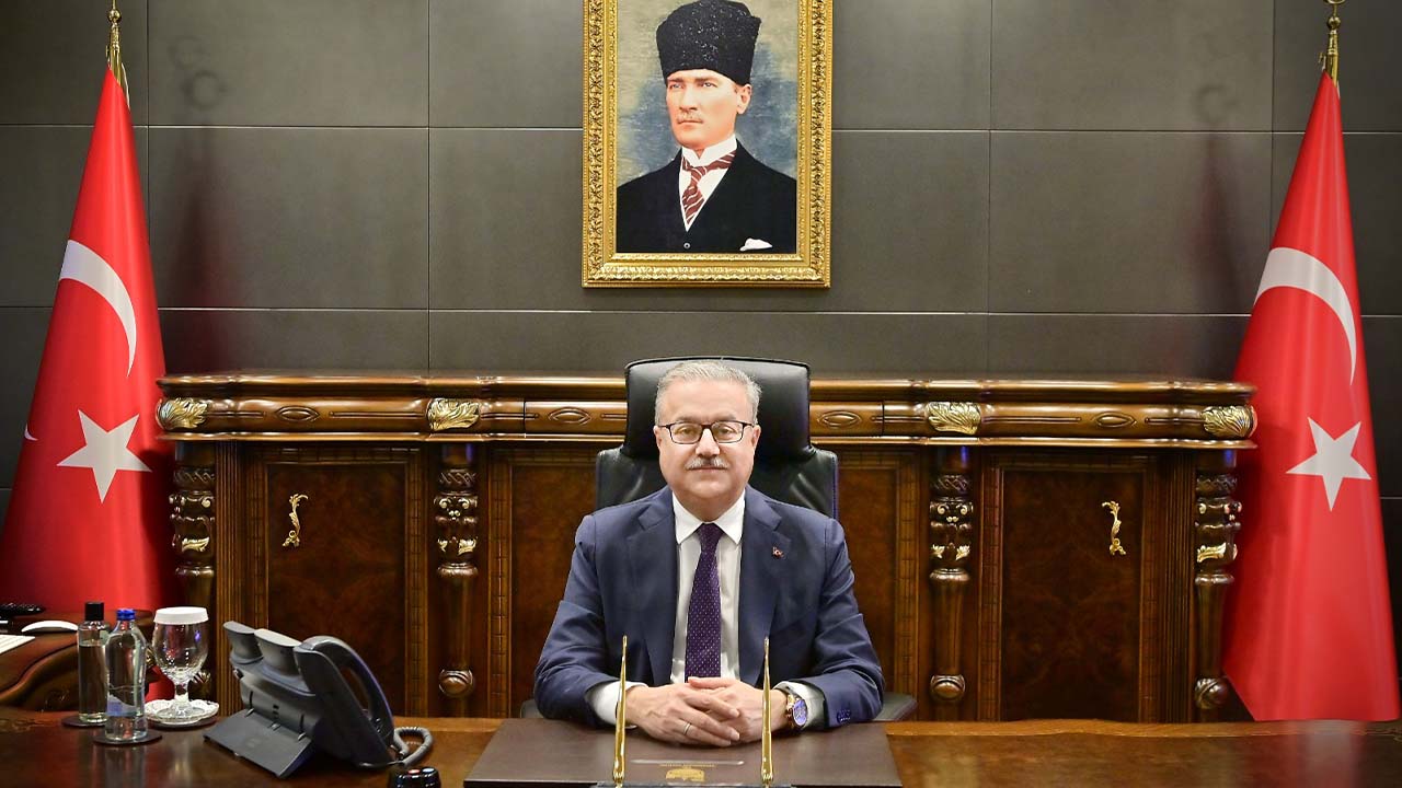Diyarbakır Valisi iş insanlarıyla bir araya geldi
