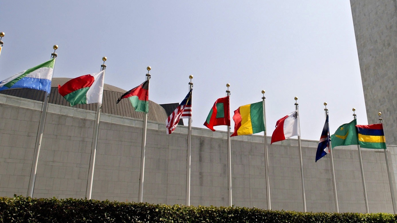 Kürtçe o ülkede resmi dil oldu!