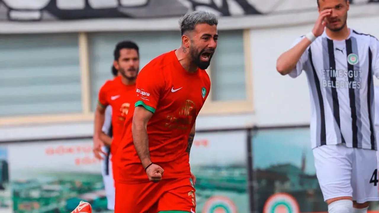 Amedspor Çekdar Orhan ile sözleşme imzaladı