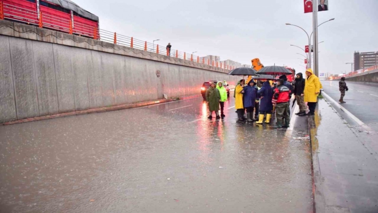 Diyarbakır'a 3 günde 1 aylık yağış düştü