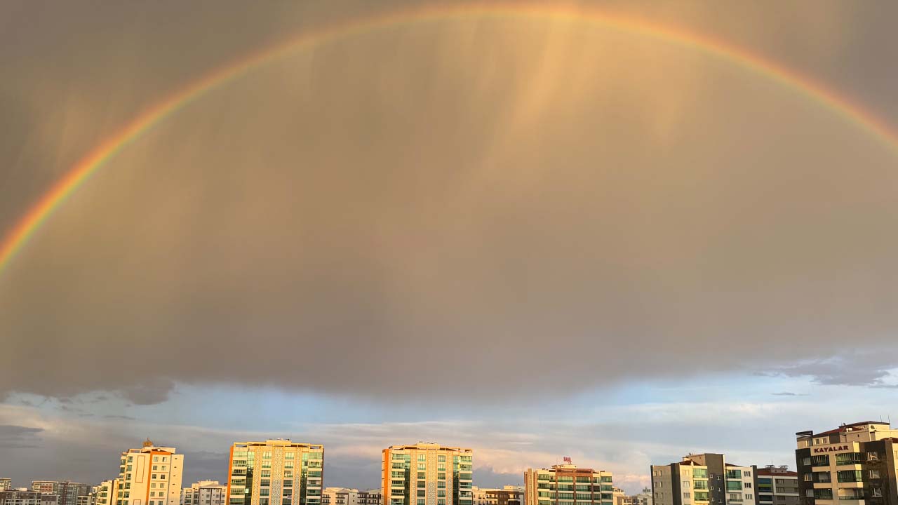 Diyarbakır’da oluşan gökkuşağı hayran bıraktı