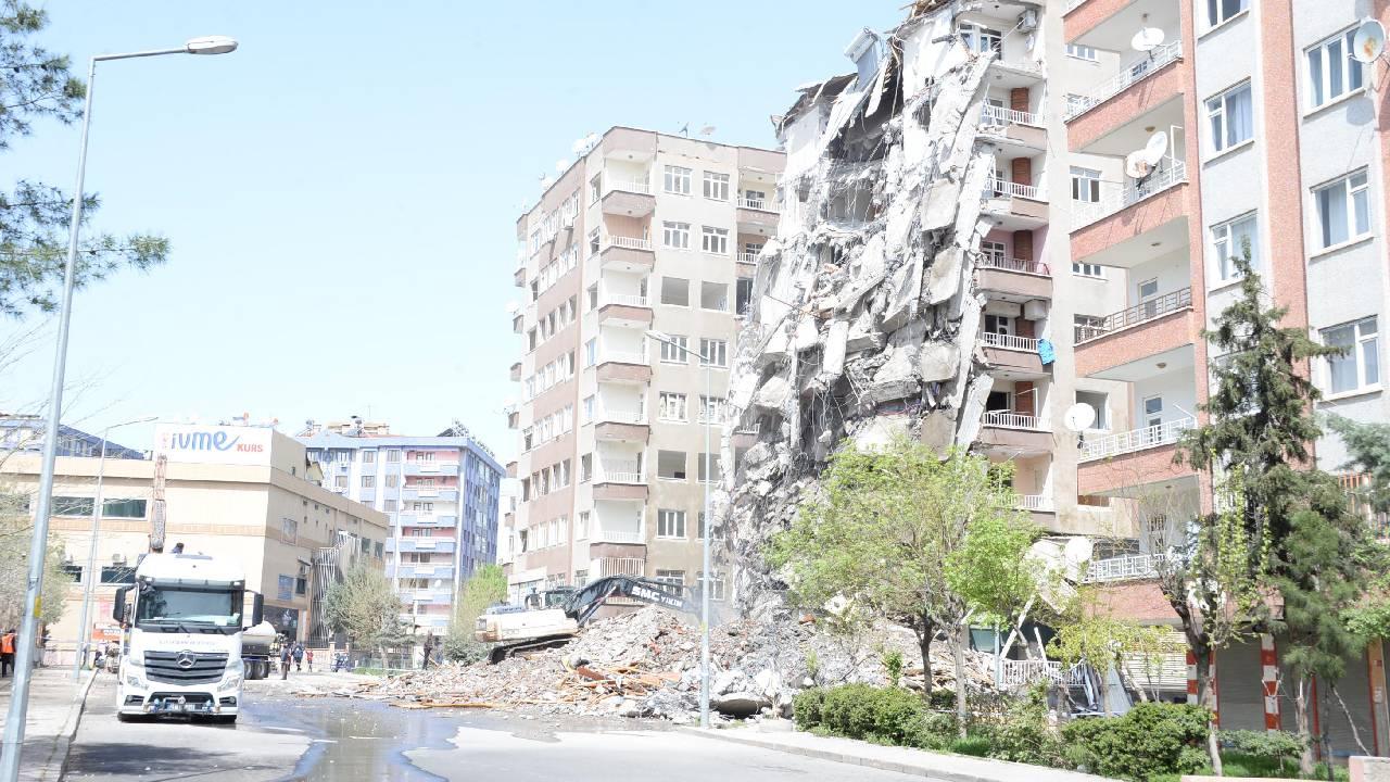 Diyarbakır sıcağında susuz yıkım: Esnaf dükkan kapattı