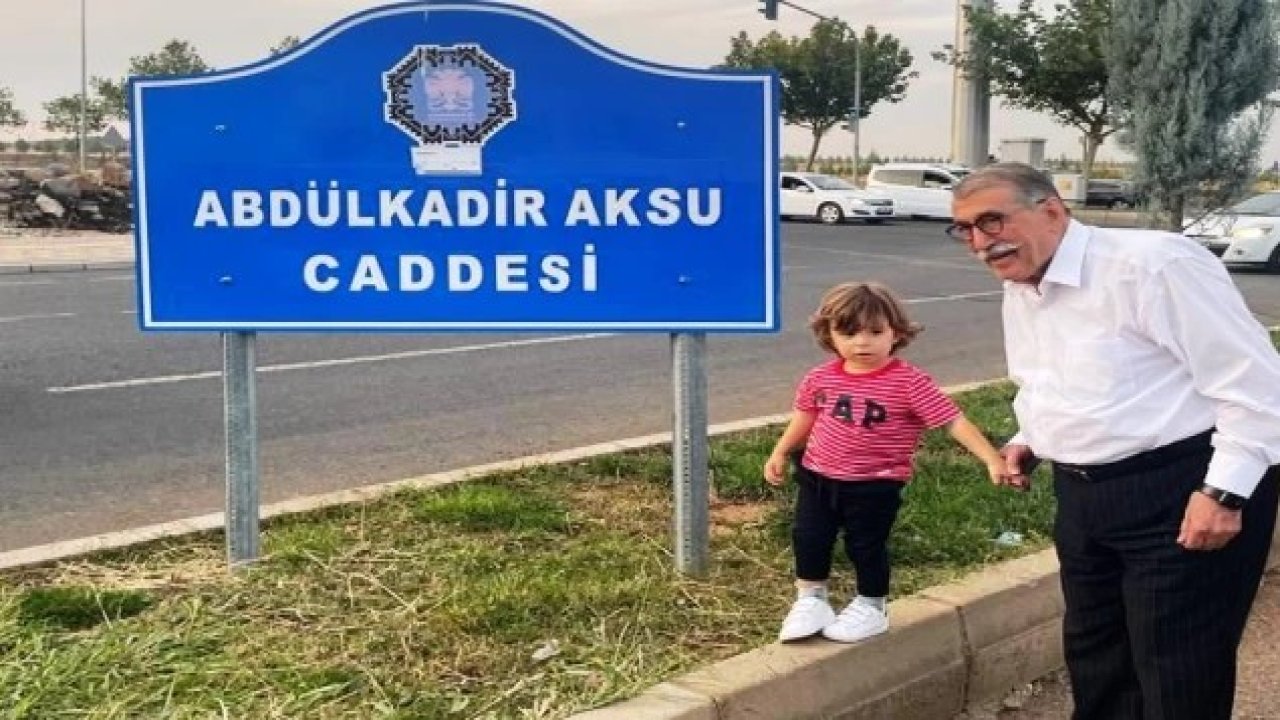 Abdülkadir Aksu, Aksu Caddesi’nde